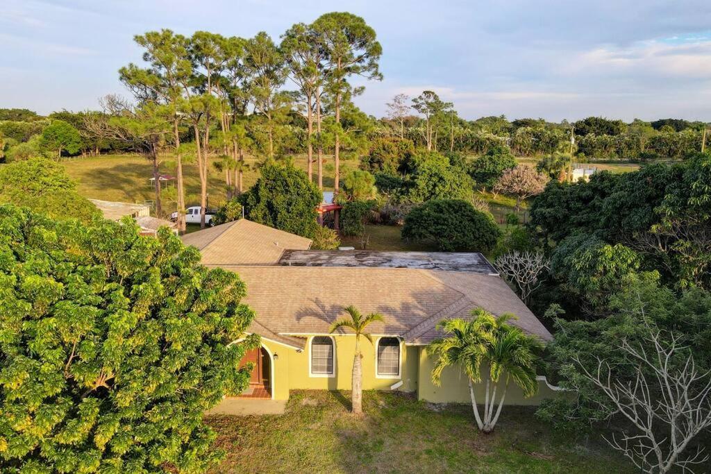 Ananda Farmhouse And Retreat. Lake Worth Beach Εξωτερικό φωτογραφία