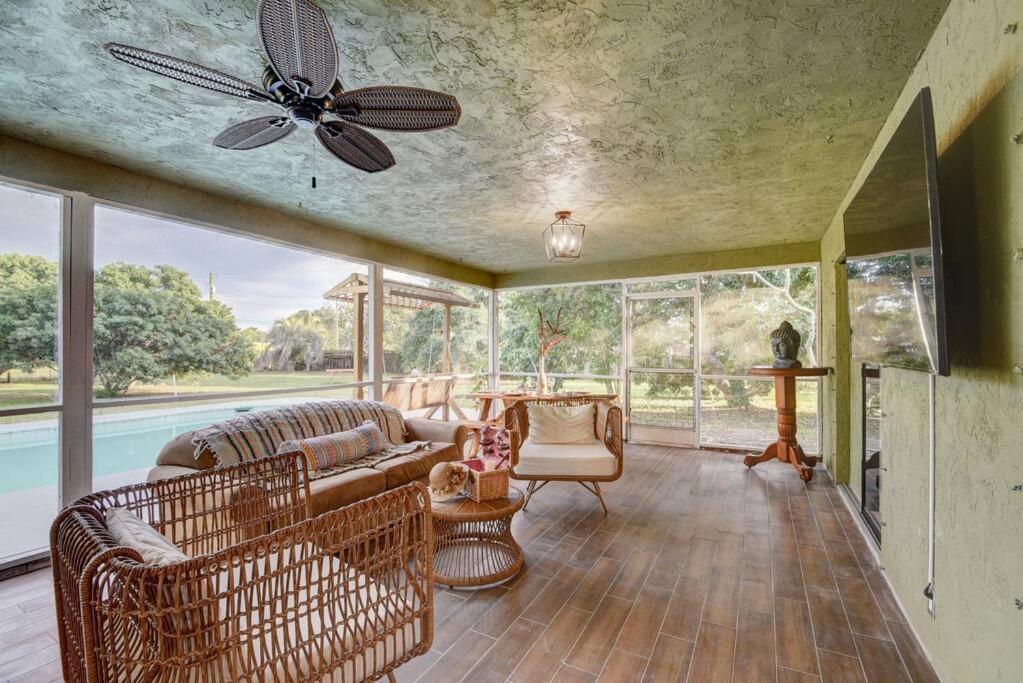 Ananda Farmhouse And Retreat. Lake Worth Beach Εξωτερικό φωτογραφία