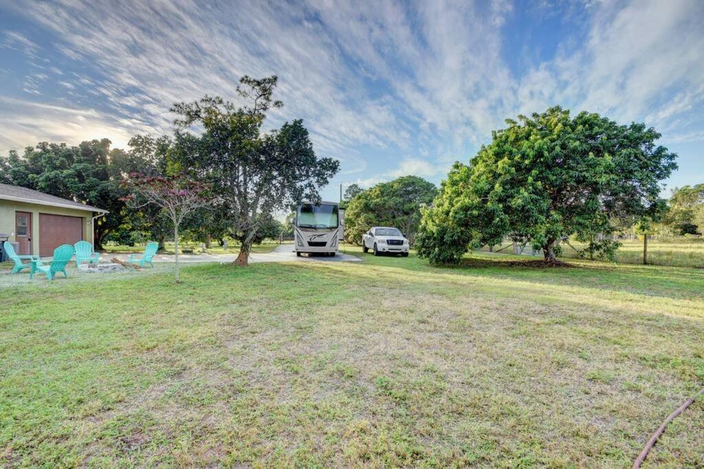 Ananda Farmhouse And Retreat. Lake Worth Beach Εξωτερικό φωτογραφία
